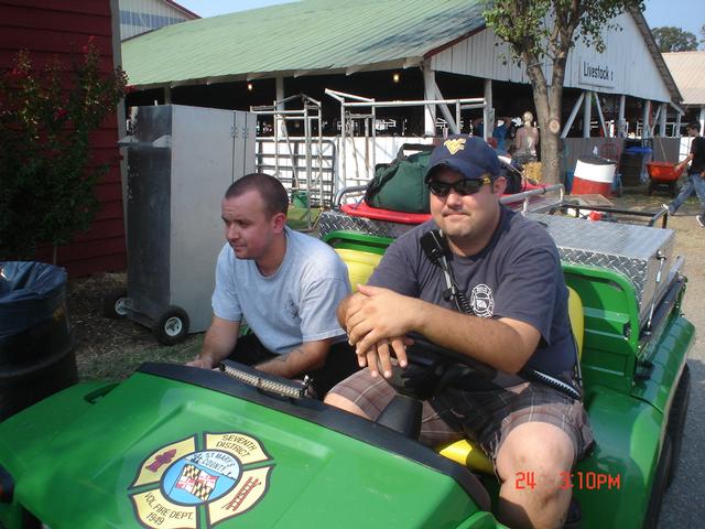 Cpt Hayden & Sgt Hecker with UTV5